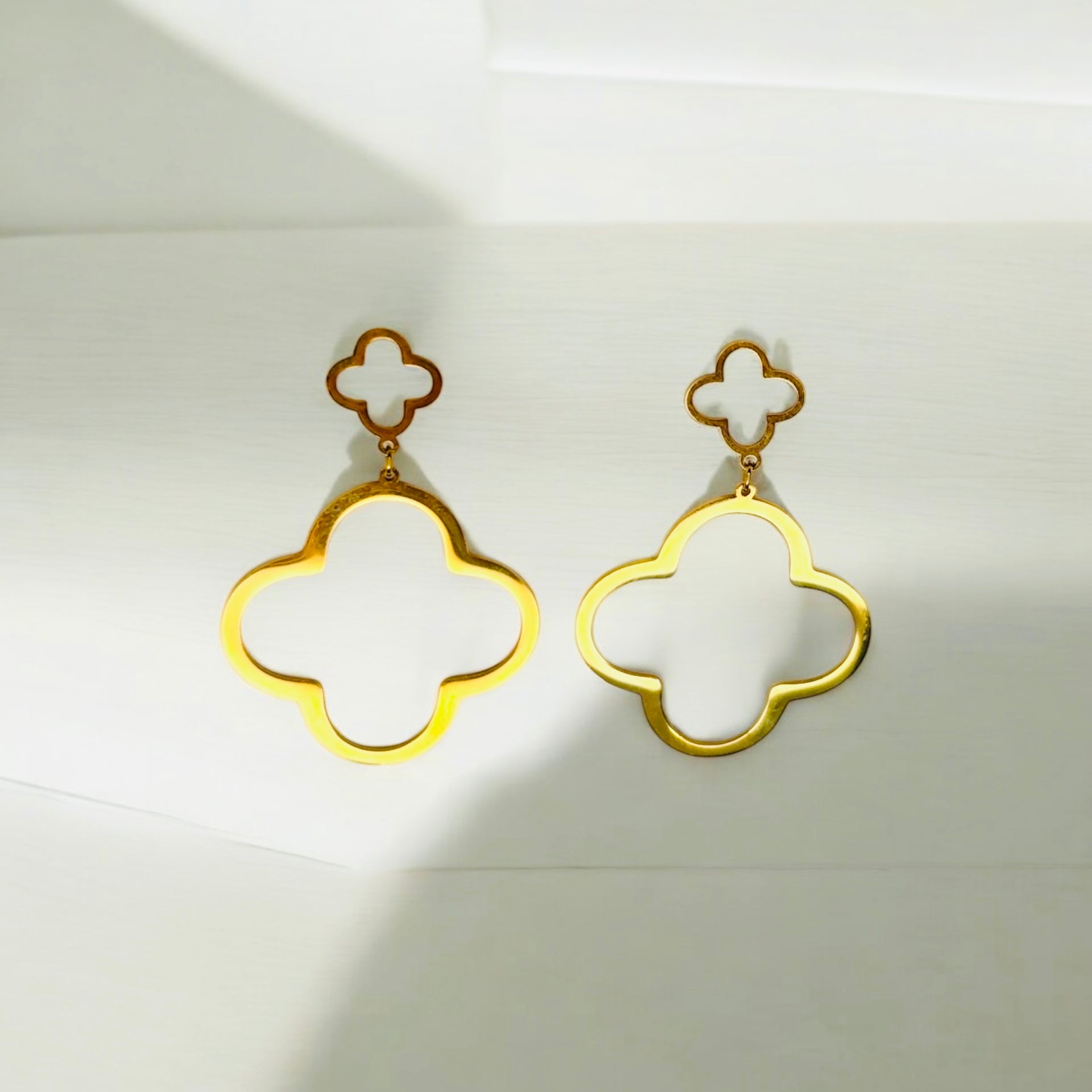 Orecchini Quadrifoglio Elegante in Oro 18 Carati