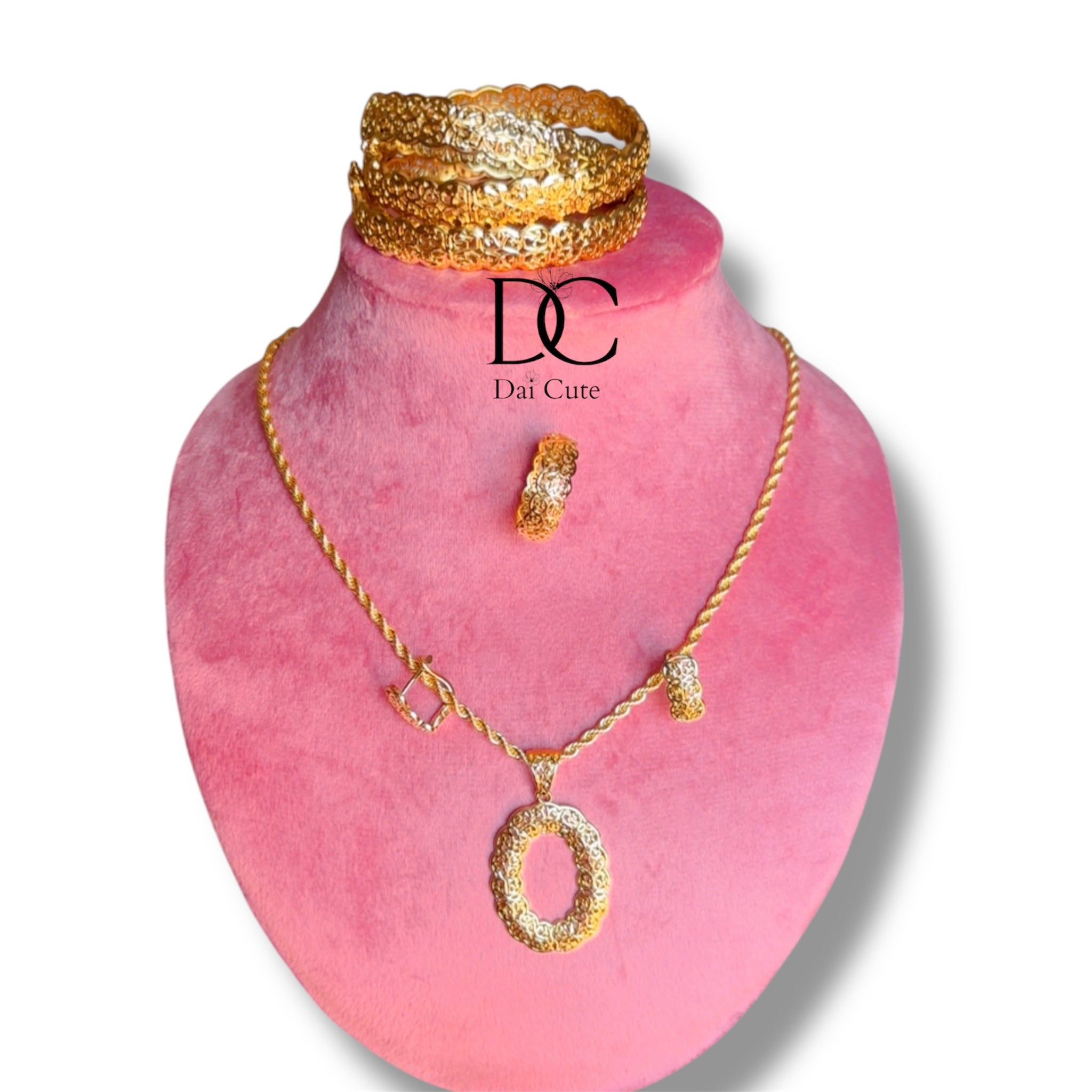Set Deg Beldi collana orecchini, anello, bracciali