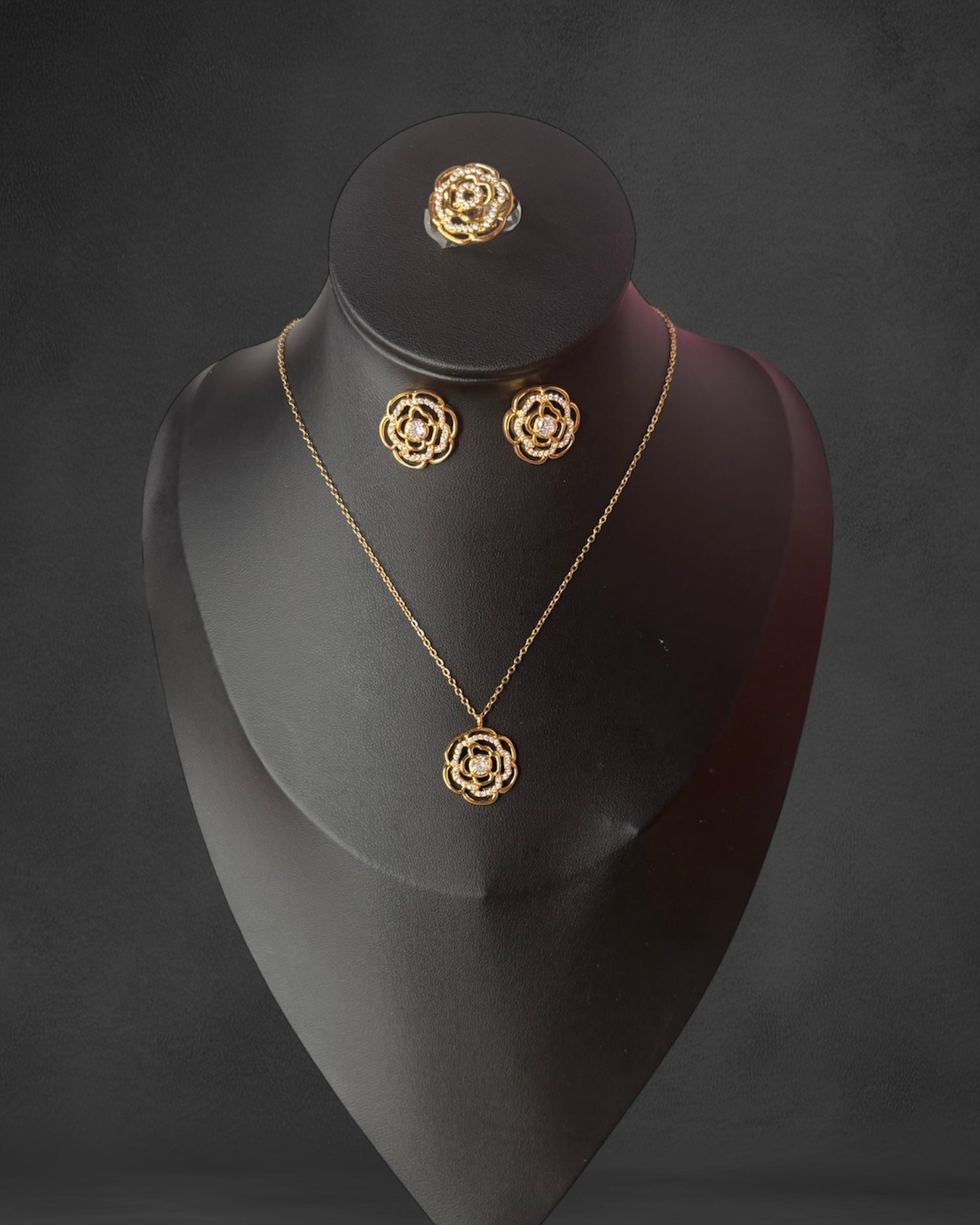 Set Fiorellini Collana anello orecchini