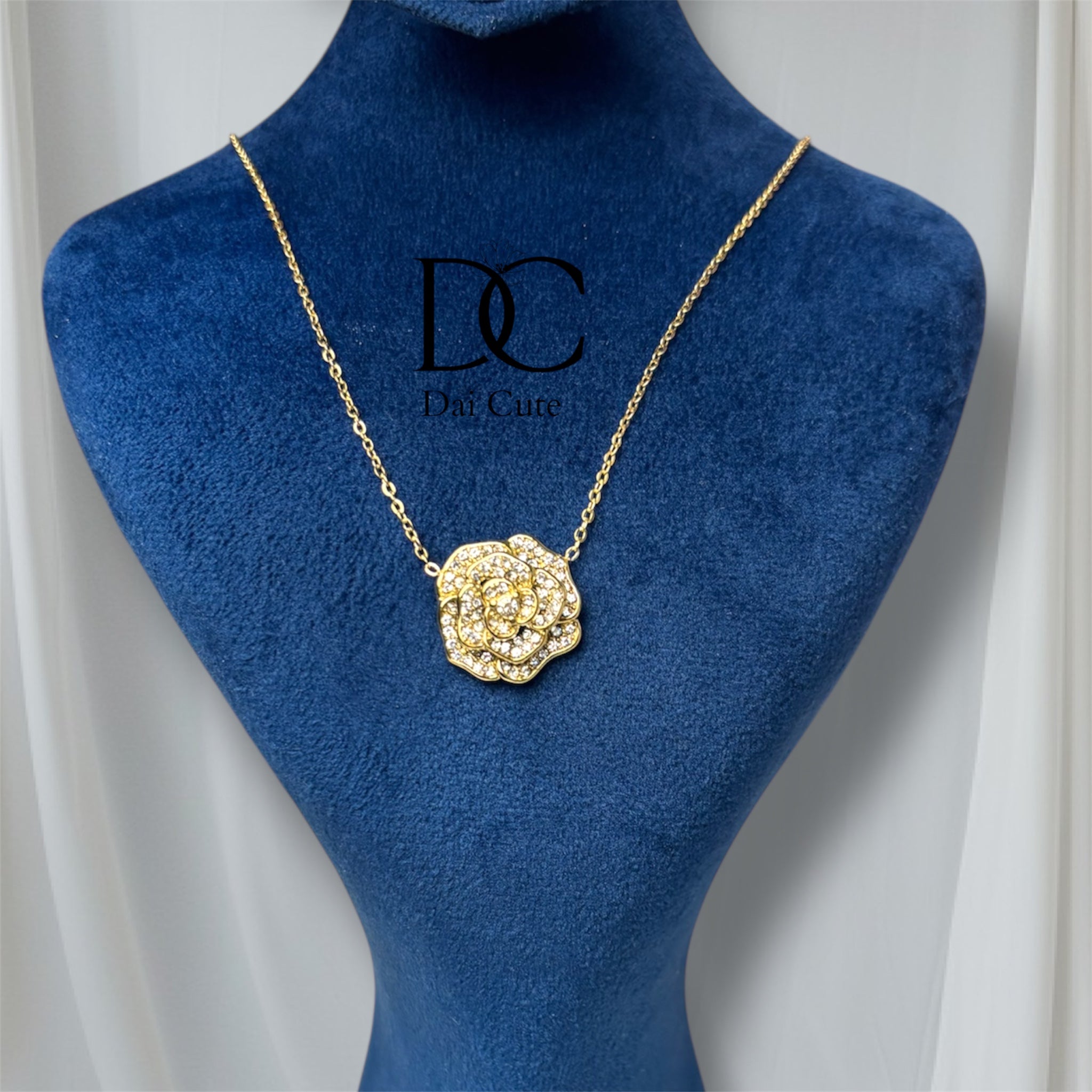 Collana fioree Bianco