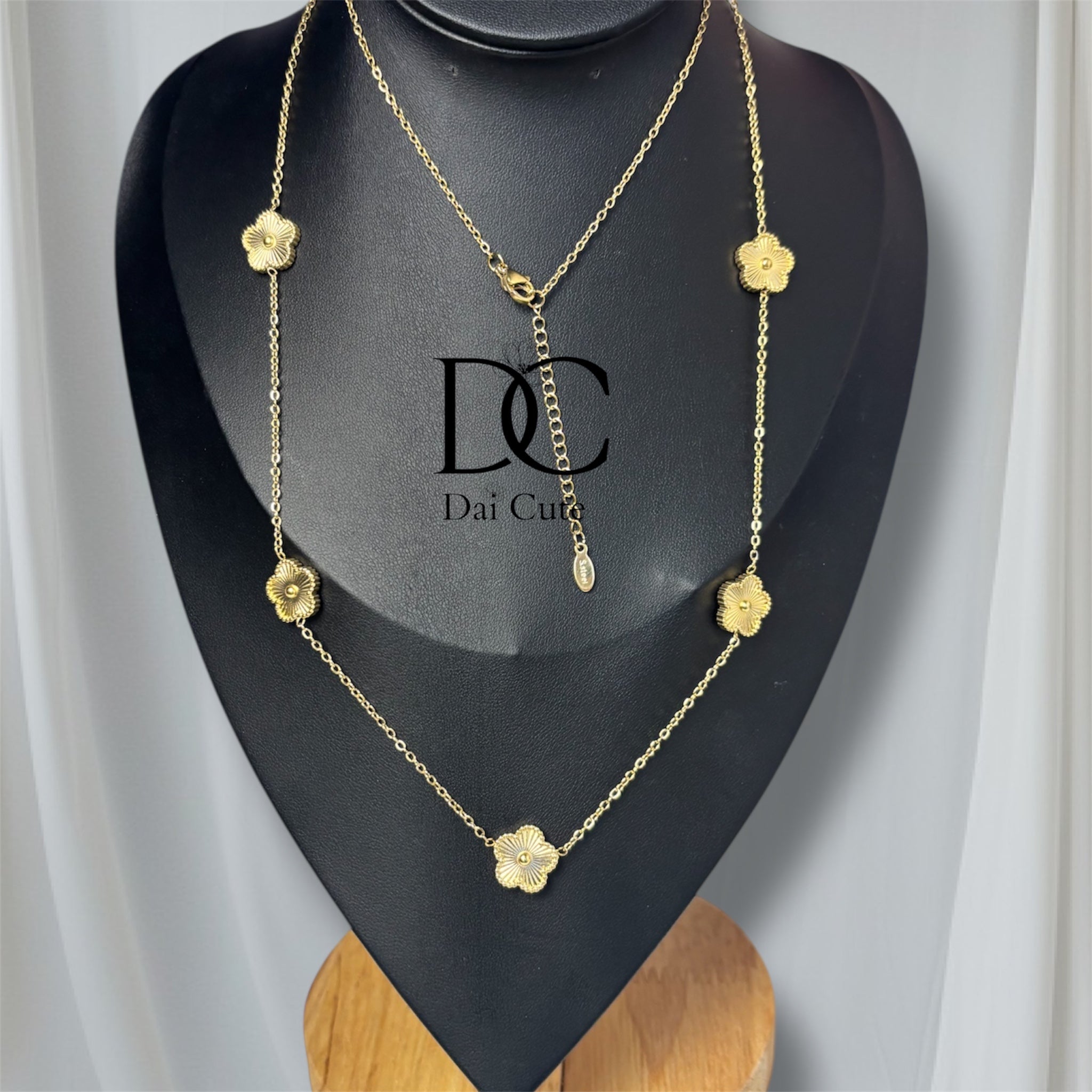 Collana quadrifoglio dorato