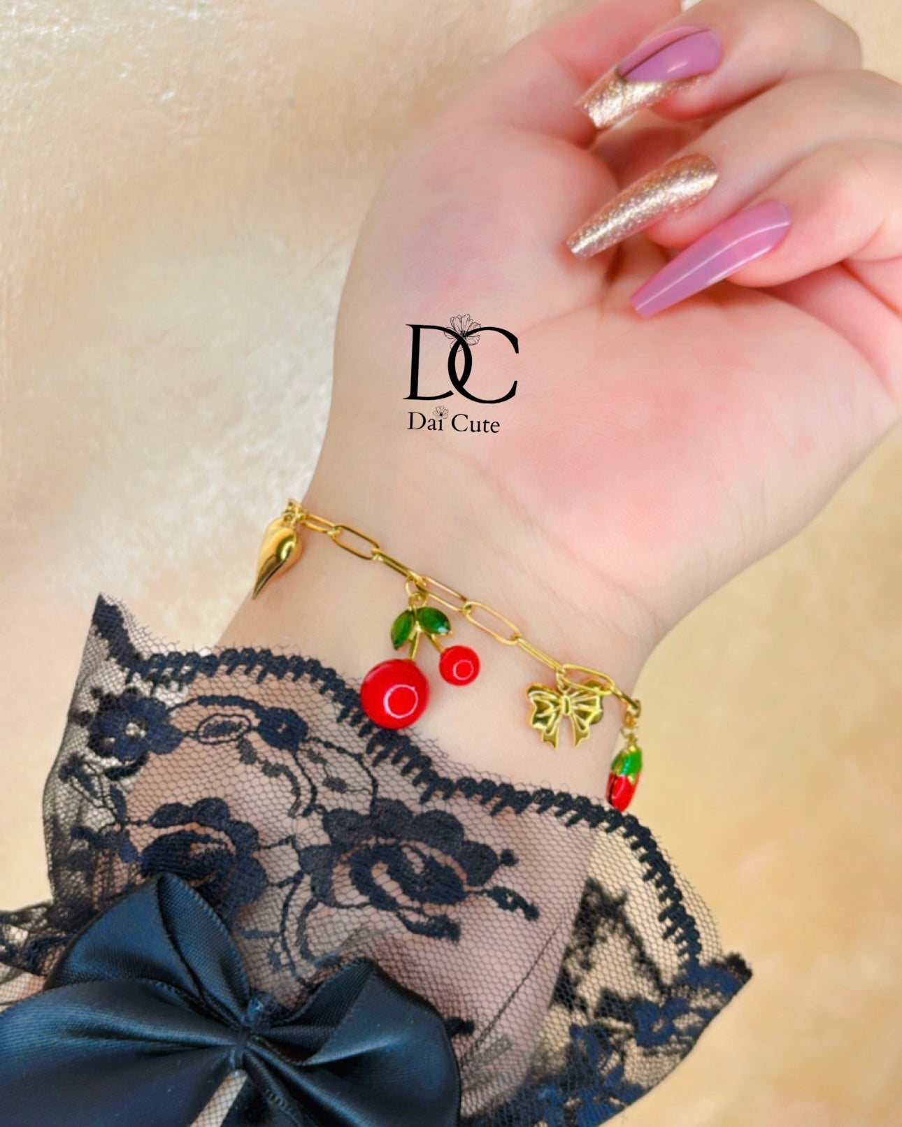 Bracciale con il ciondolo ciliegia 🍒