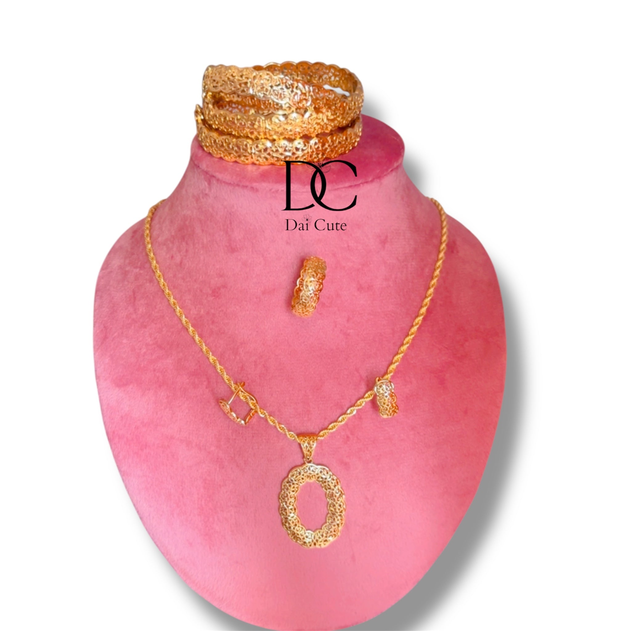 Set Deg Beldi collana orecchini, anello, bracciali