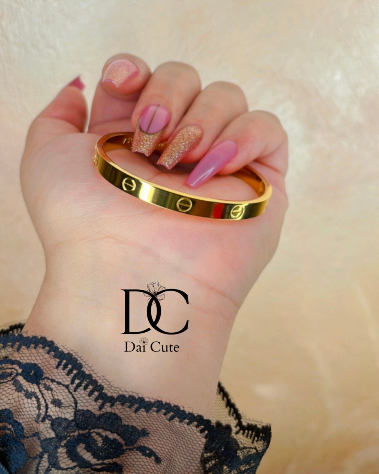 Bracciale rigido, love ❤️