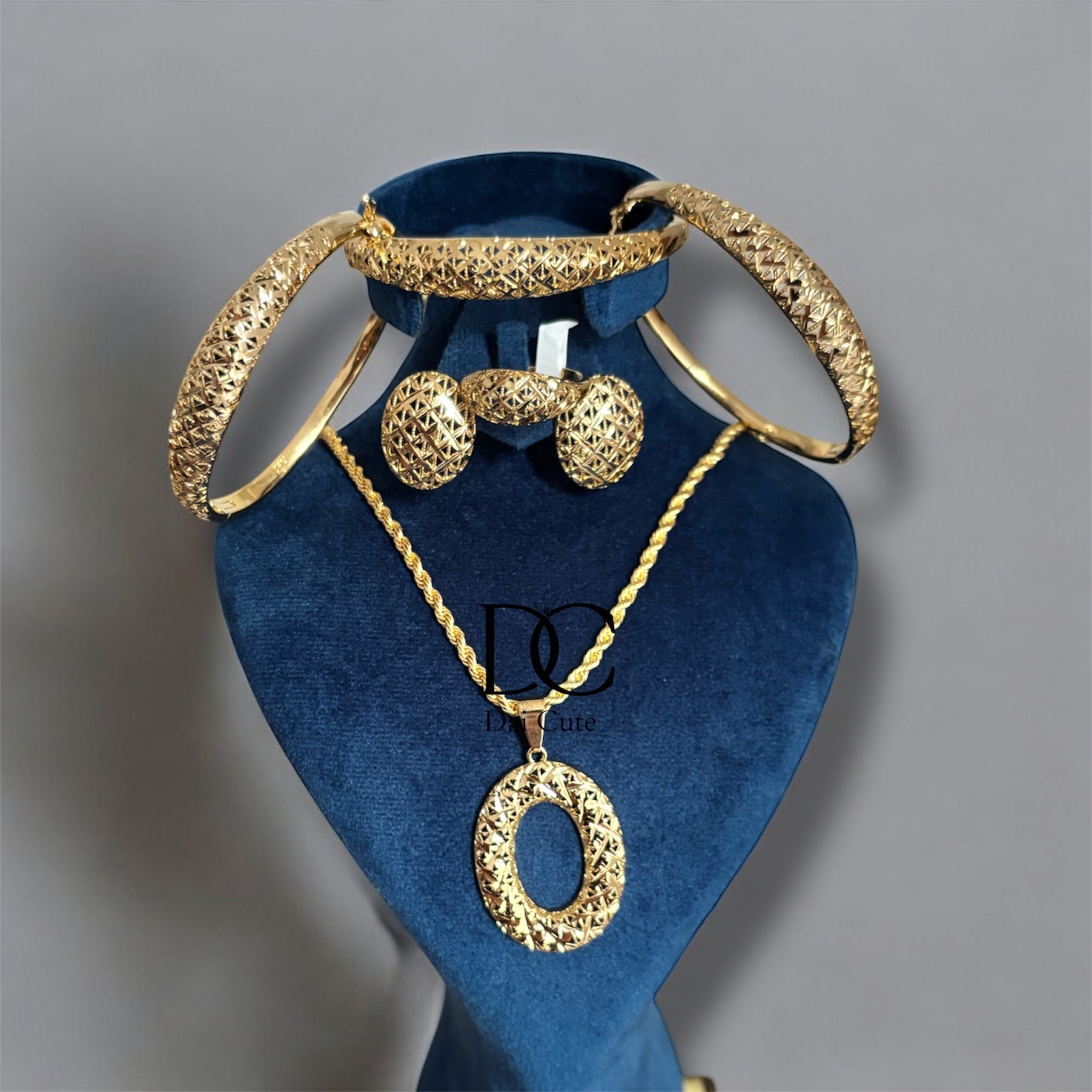 Set Beldi 3D collana bracciale Orecchini anello